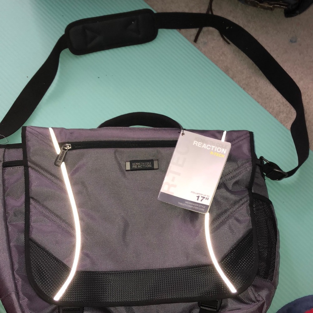 Kenneth Cole Reaction 17” Laptop Bag